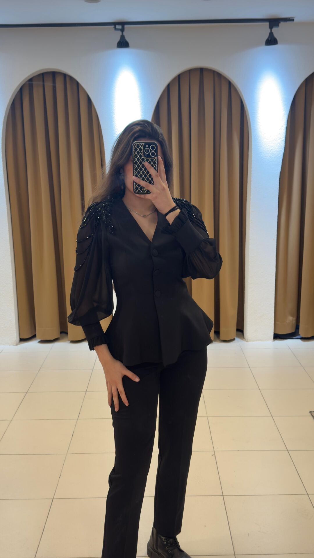 SİYAH KOLLARI TÜL  DETAYLI CEKET