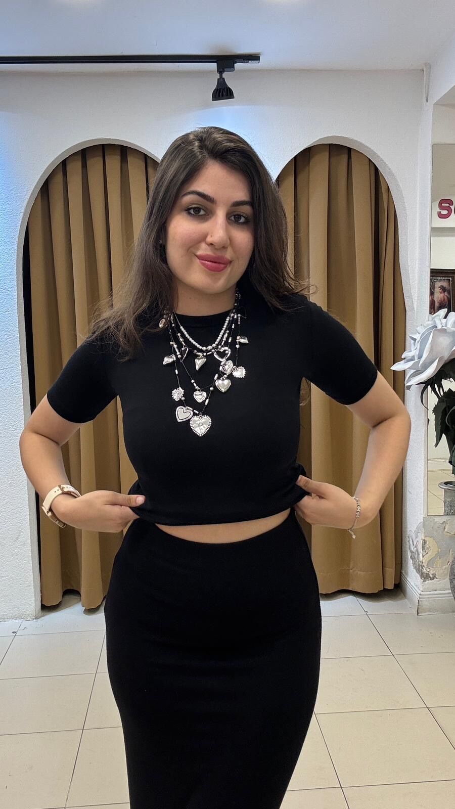 SİYAH ETEKLİ TAKIM