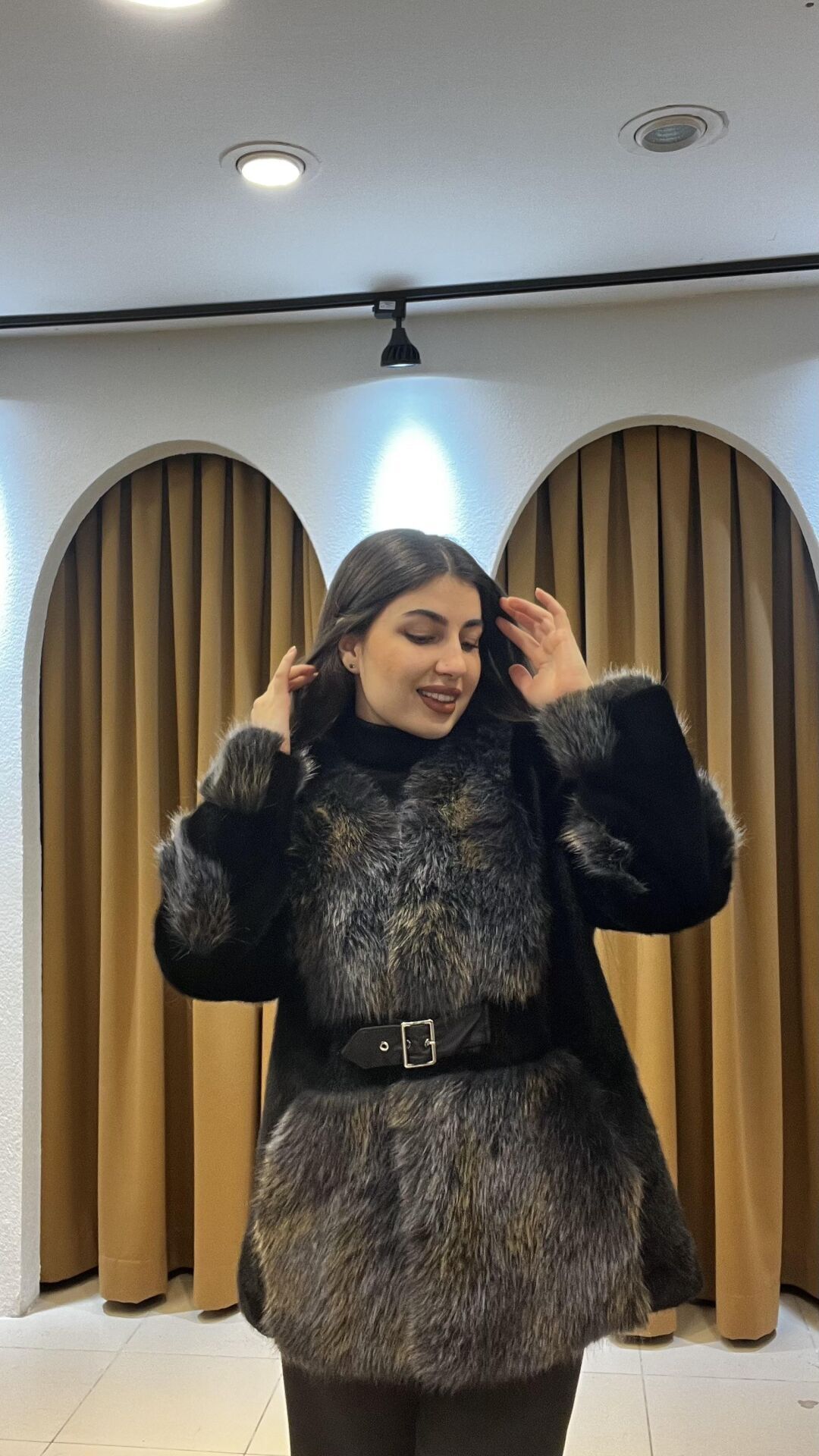 SİYAH KEMERLİ KÜRK