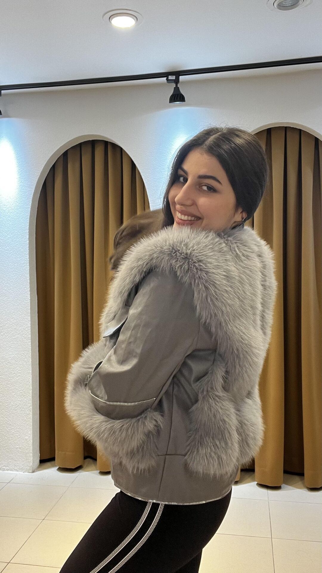 GRİ İTHAL DERİ KÜRK