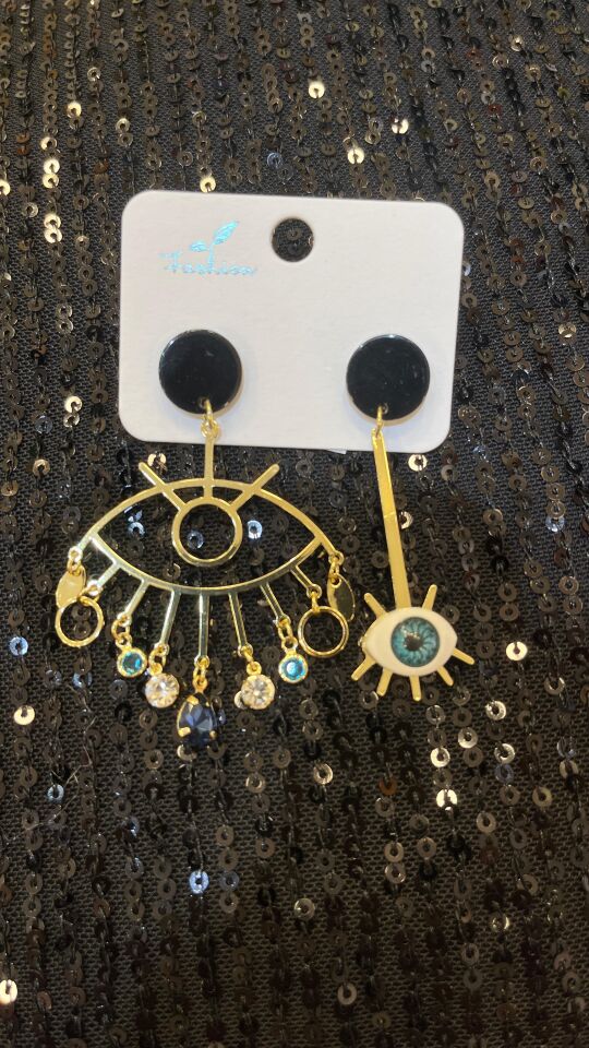 ALTIN GÖZ DETAYLI KÜPE