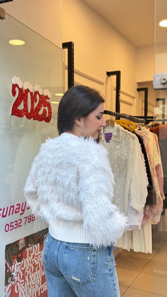 BEYAZ İTHAL  TAŞLI  HIRKA Standart - BEYAZ
