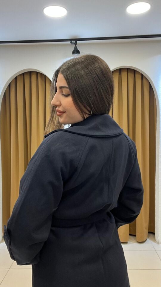 LACİVERT TEK DÜĞMELİ ARKADAN YIRTMAÇLI KAŞE KABAN