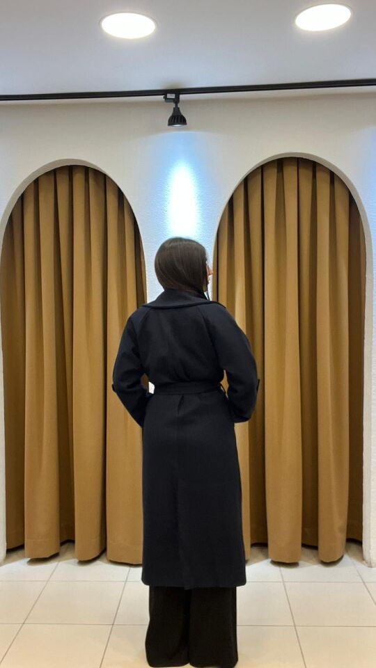 LACİVERT TEK DÜĞMELİ ARKADAN YIRTMAÇLI KAŞE KABAN