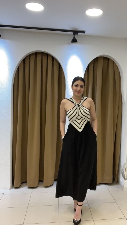 SİYAH ÖNÜ ÇAPRAZ TRİKO ELBİSE