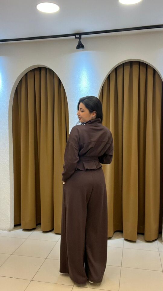 KAHVERENGİ KEMERLİ SALAŞ RAHAT EŞOFMAN TAKIM