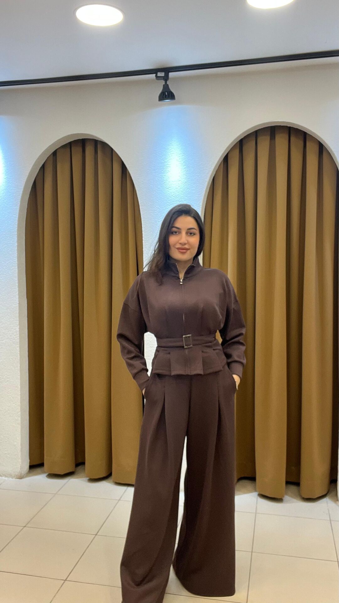 KAHVERENGİ KEMERLİ SALAŞ RAHAT EŞOFMAN TAKIM