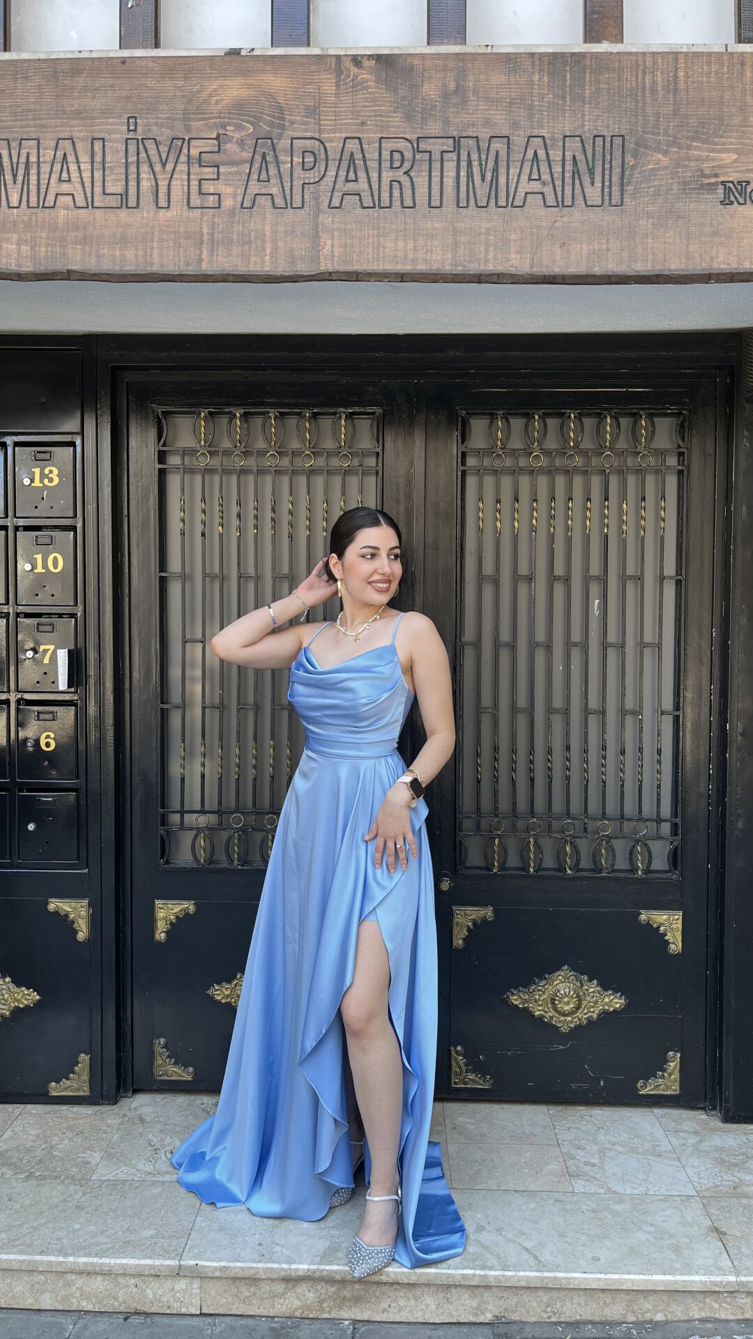 BEBE MAVİSİ YIRTMAÇLI ABİYE