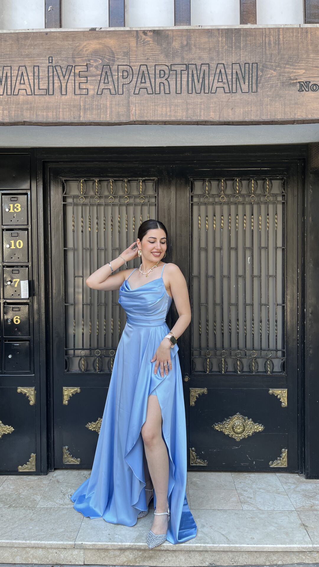 BEBE MAVİSİ YIRTMAÇLI ABİYE