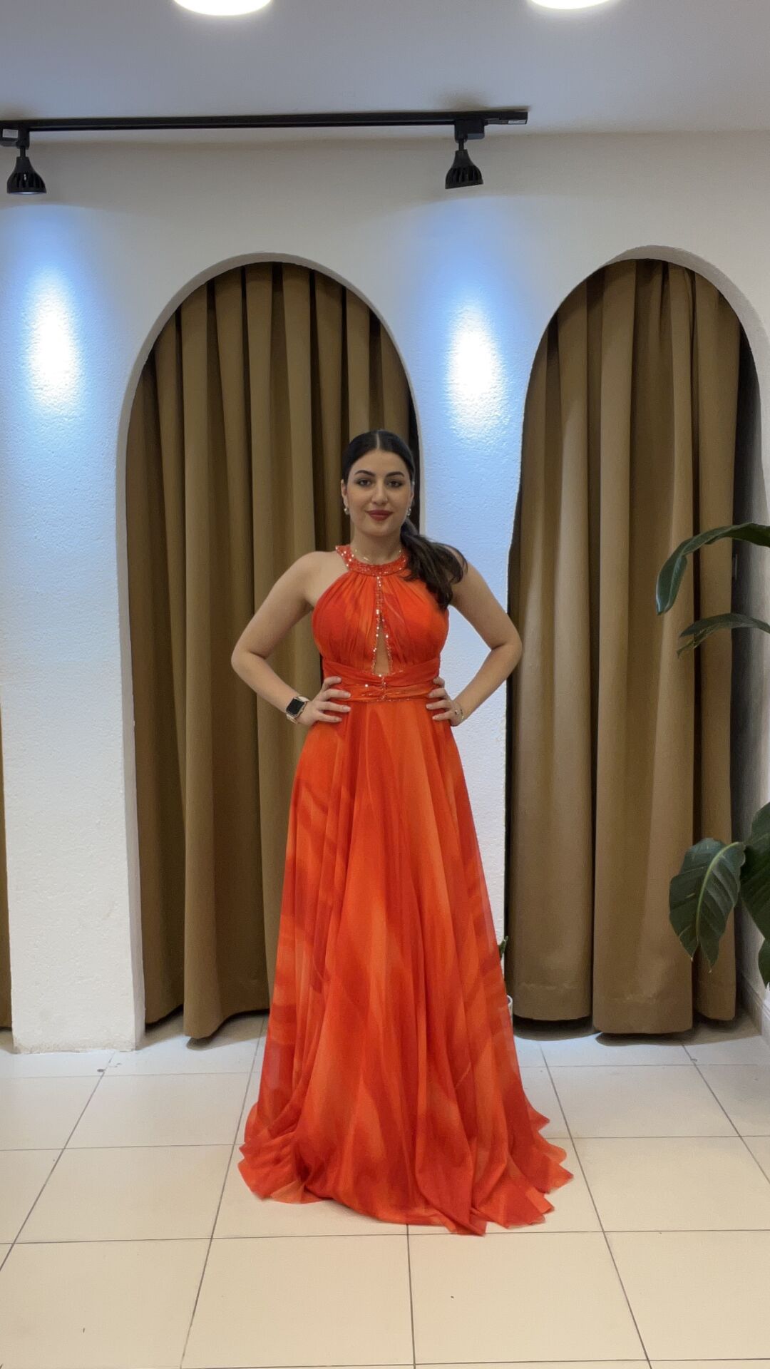 TURUNCU HALTER YAKA ABİYE