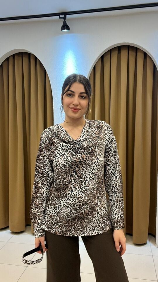 LEOPAR SATEN KEMERLİ ŞIK BLUZ