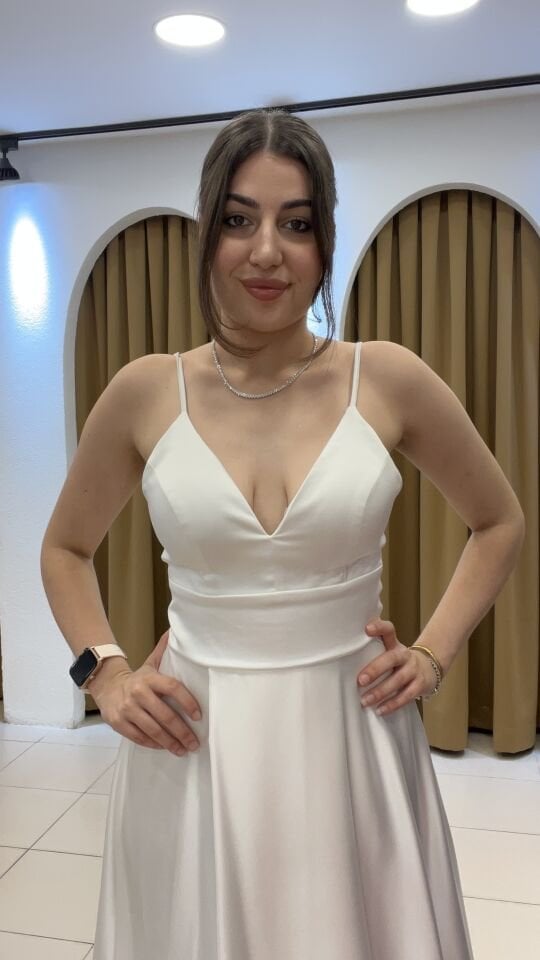 BEYAZ İP ASKILI V YAKA UZUN ABİYE