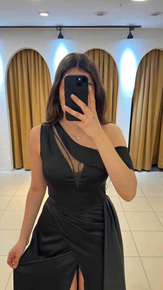 SİYAH YIRTMAÇLI ABİYE