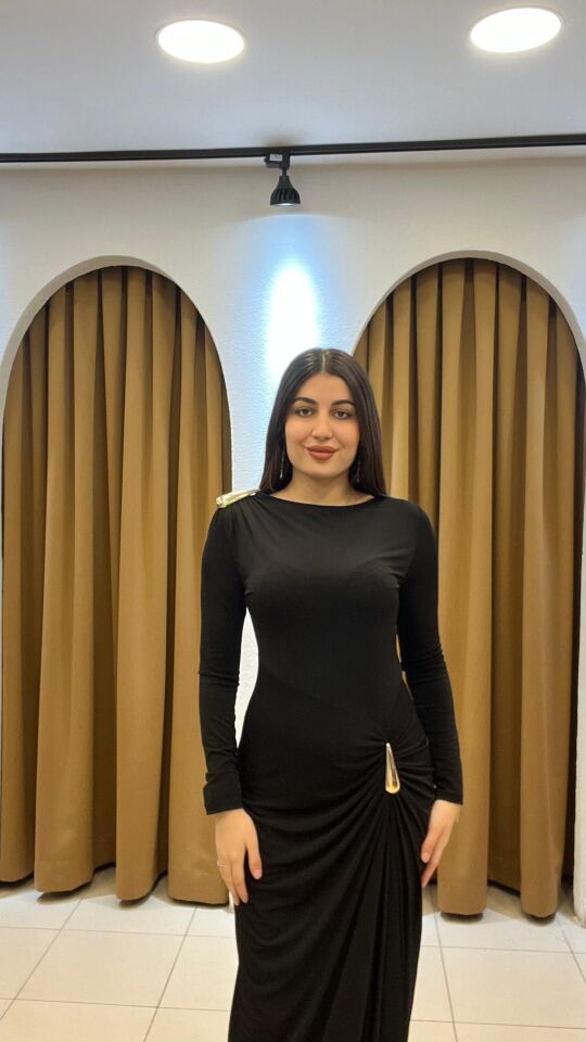 SİYAH UZUN KOLLU DRAPELİ ELBİSE