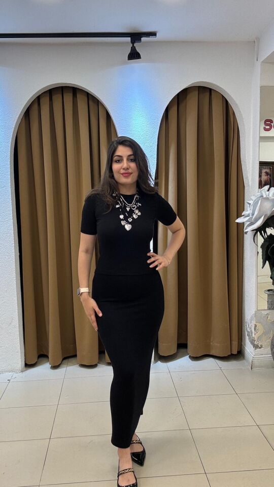 SİYAH ETEKLİ TAKIM