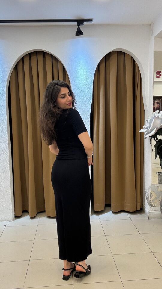 SİYAH ETEKLİ TAKIM