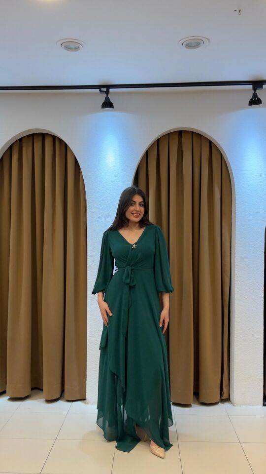 ZÜMRÜT YEŞİLİ ASİMETRİK KESİM ELBİSE