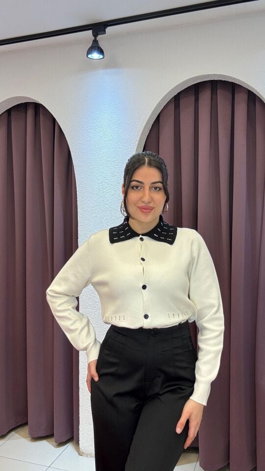   beyaz premium newtwork önlük yaka taş detaylı düğmeli hırka XL