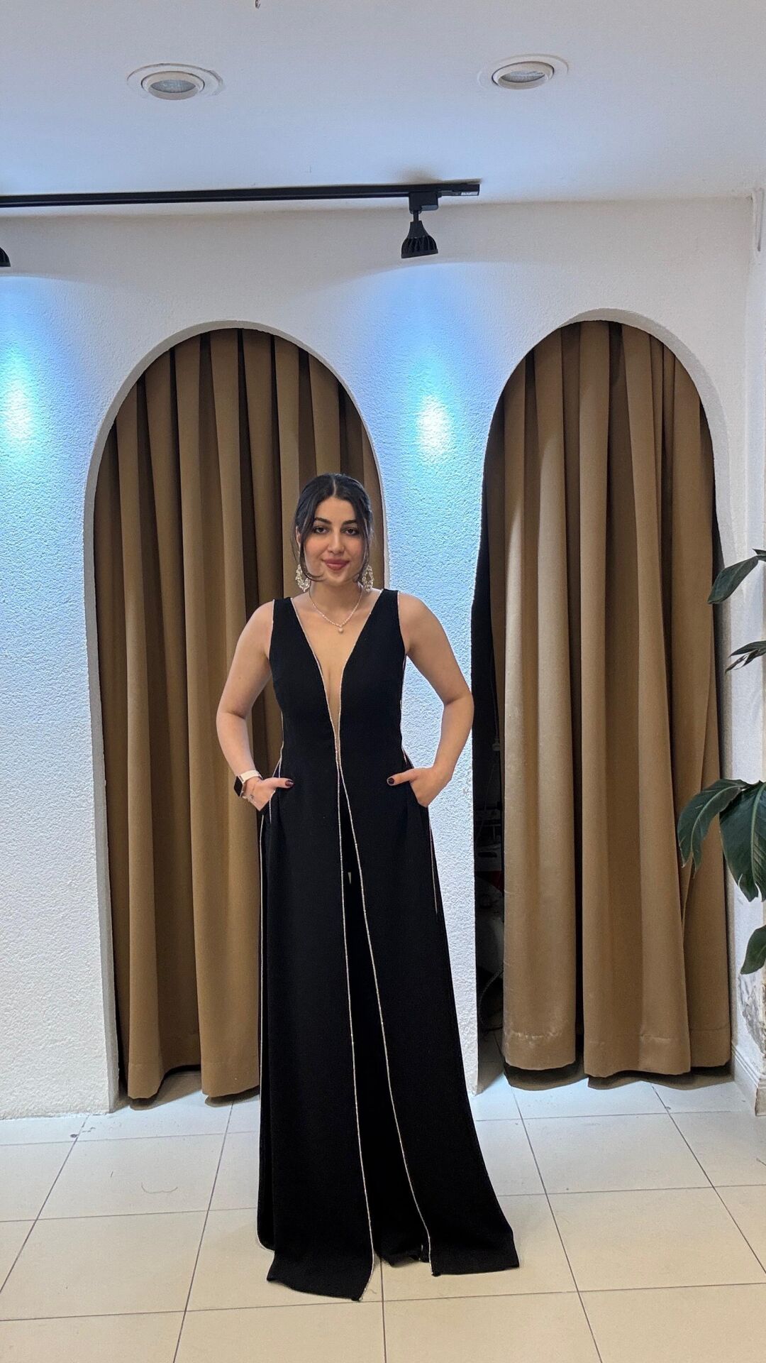 SİYAH TAŞLI TASARIM TULUM