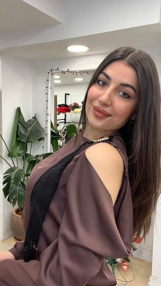 KAHVERENGİ SATEN BLUZ