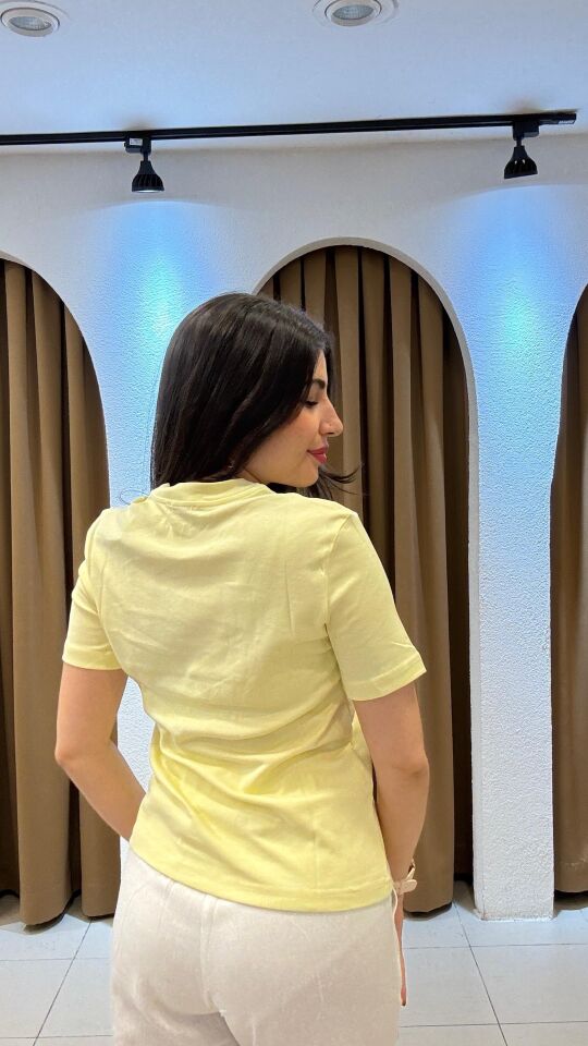 SARI T-SHİRT