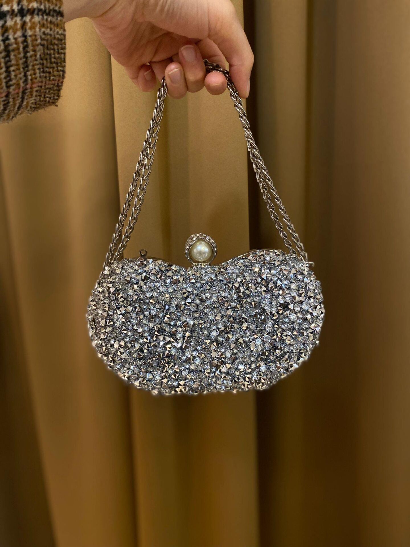 GRİ GÜMÜŞ ÇANTA