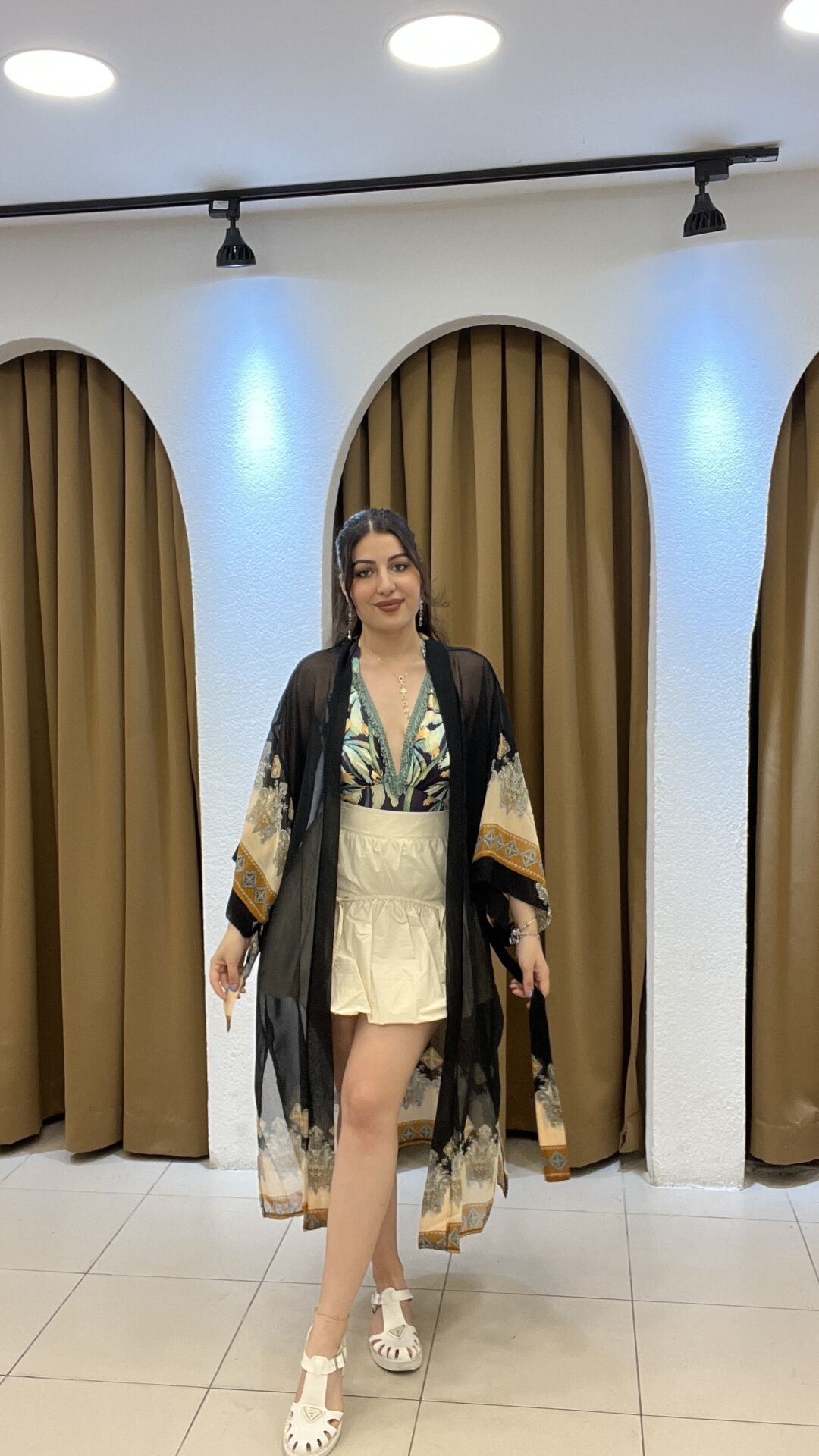 SİYAH TRANSPARAN  BELDEN BAĞLAMALI KİMONO