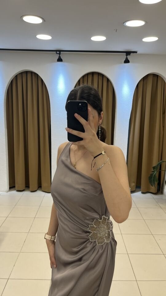 VİZON TEK KOL ASİMETRİK KESİM ABİYE