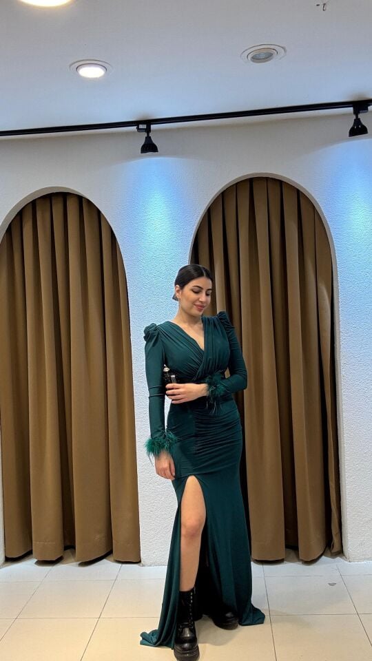 ZÜMRÜT YEŞİLİ  DRAPELİ UZUN KOL ABİYE