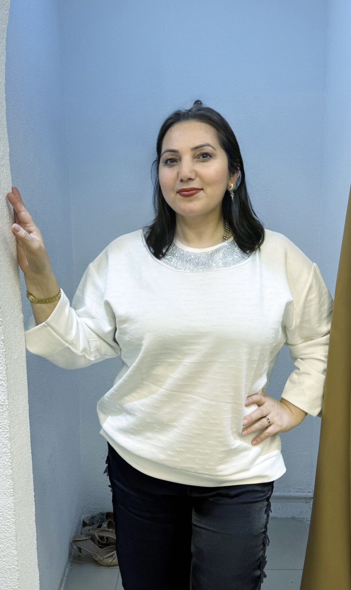 BEYAZ BUKLET TRİKO KAZAK