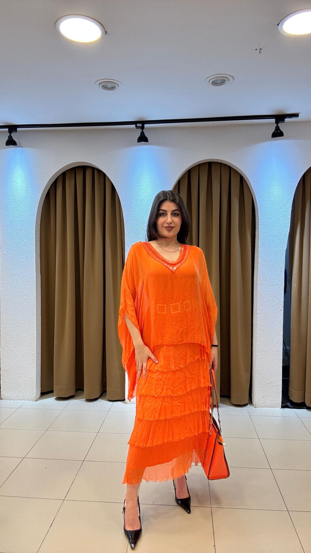 TURUNCU İTHAL İPEK ELBİSE