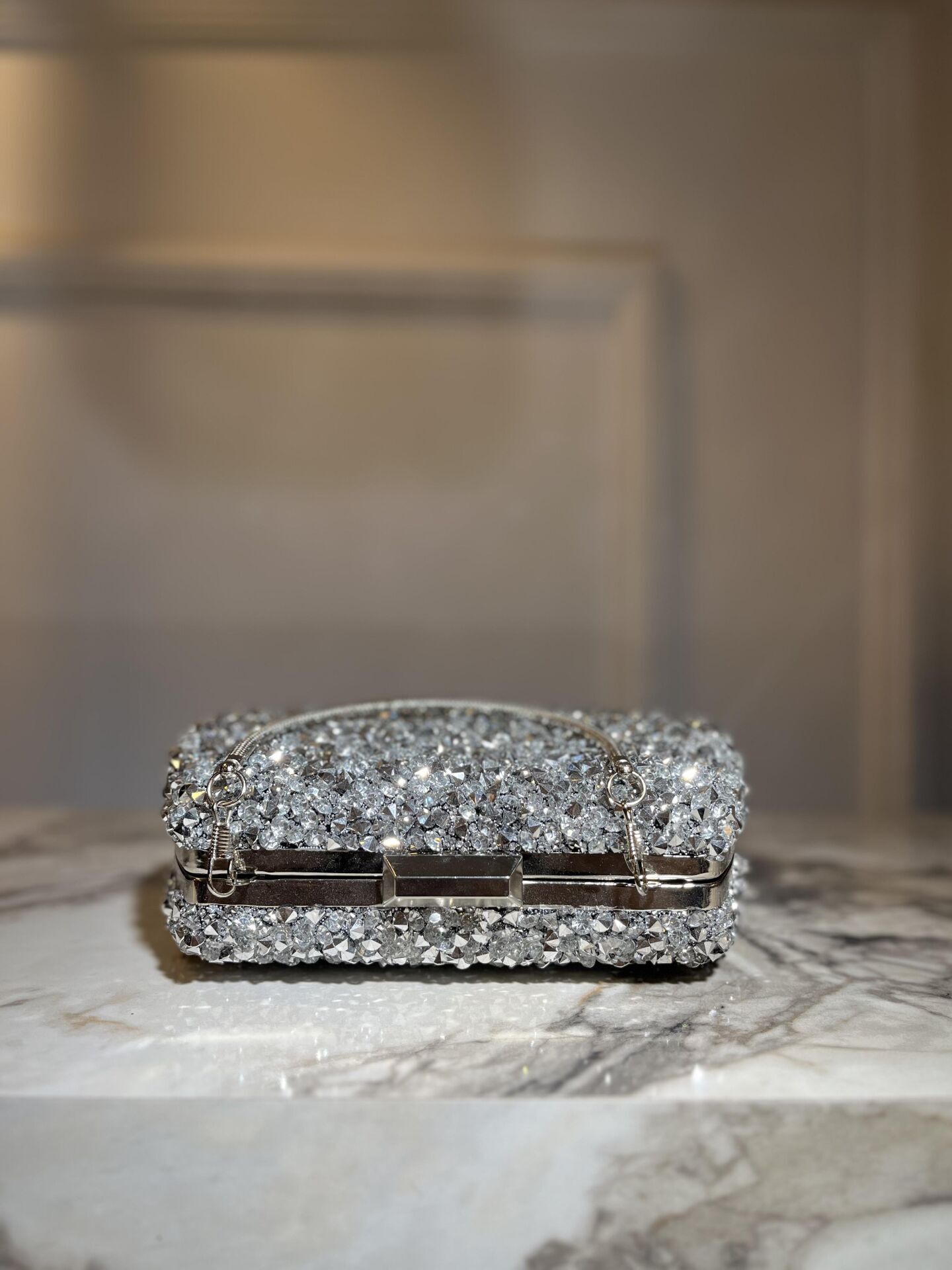 GÜMÜŞ KRİSTAL ÇANTA