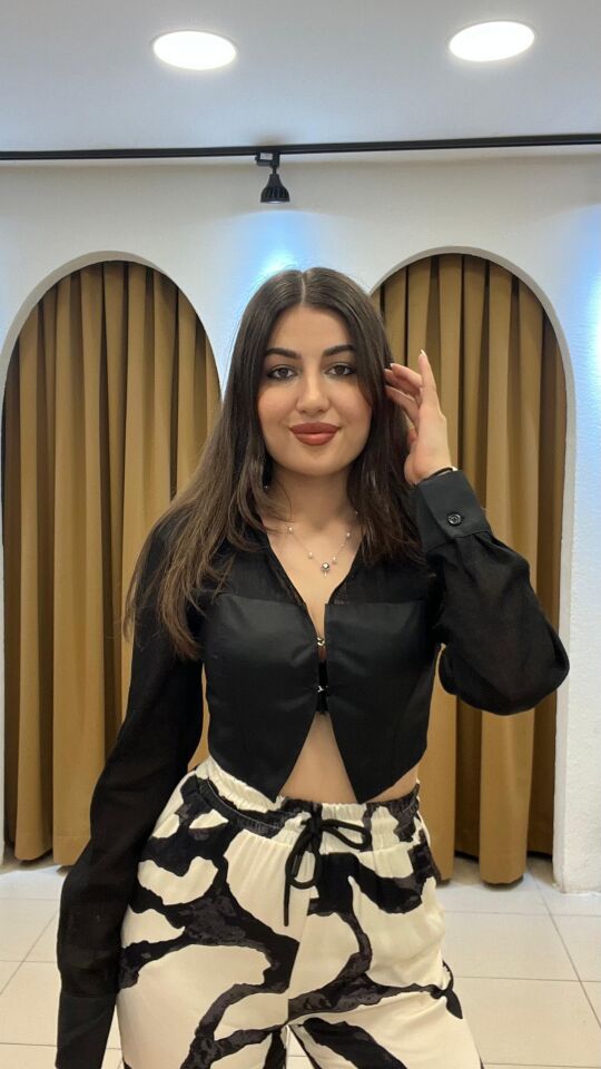 KORSE  KISA CEKETLİ CROP SİYAH - M