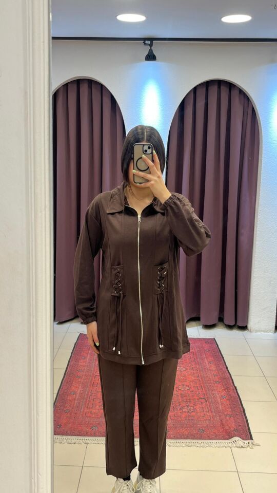 KAHVERENGİ BELİ LASTİKLİ EŞOFMAN HIRKALI TAKIM S