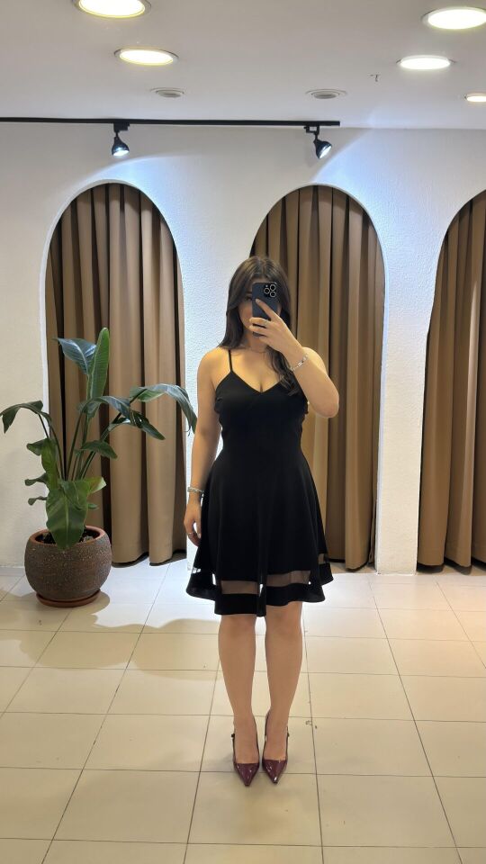 SİYAH TÜL DETAYLI ELBİSE