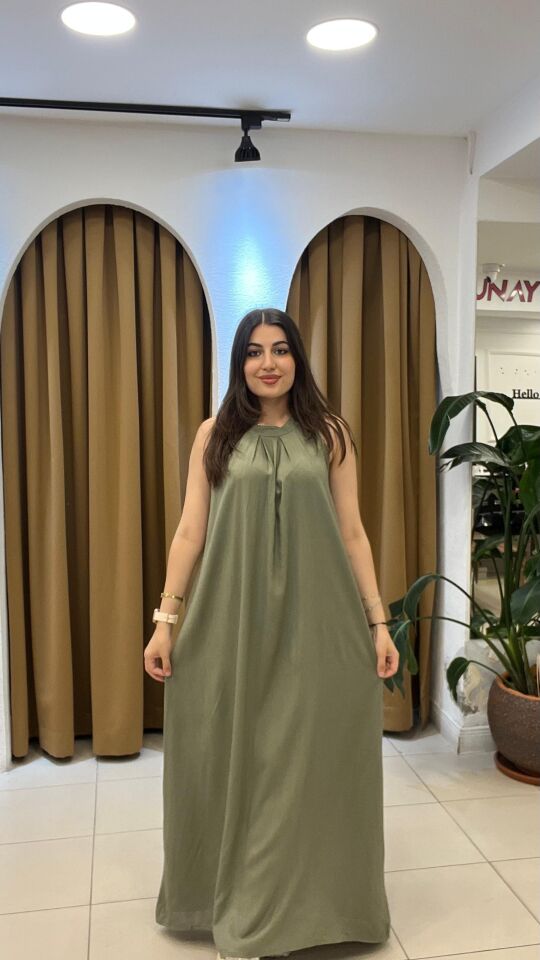 HAKi HALTER YAKA  KETEN UZUN ELBİSE