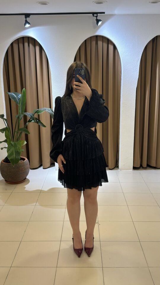 SİYAH JAKAR TOKALI KISA ELBİSE