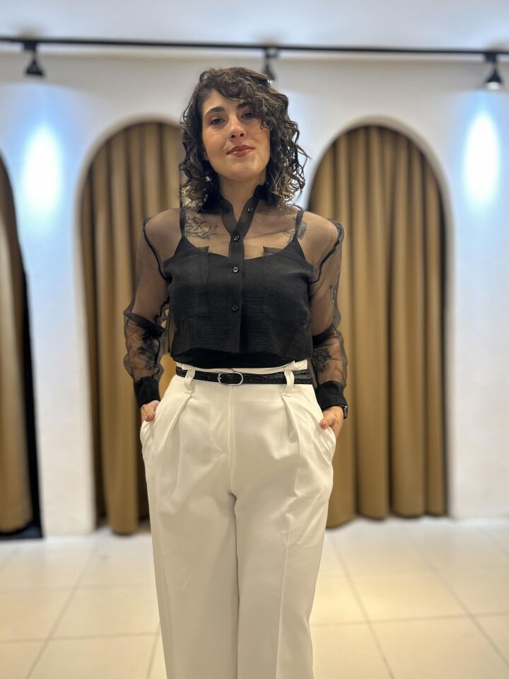 SİYAH BLUZ