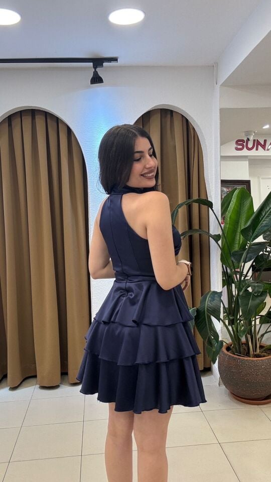 LACİVERT HALTER YAKA SATEN ELBİSE