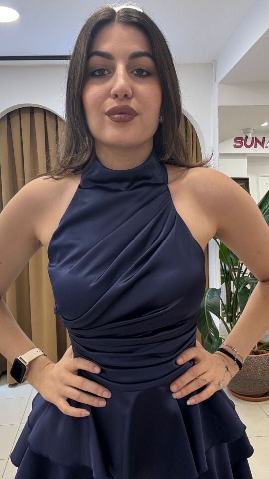 LACİVERT HALTER YAKA SATEN ELBİSE