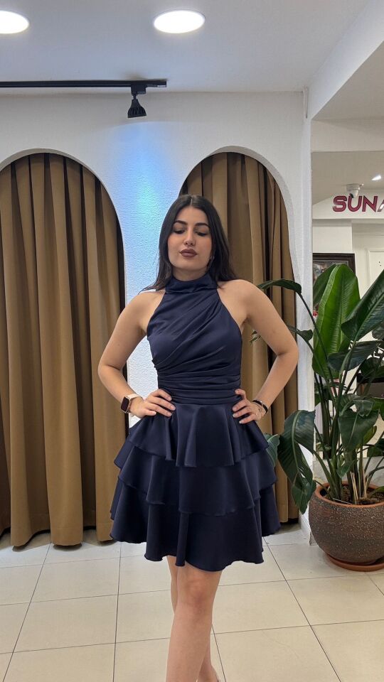 LACİVERT HALTER YAKA SATEN ELBİSE