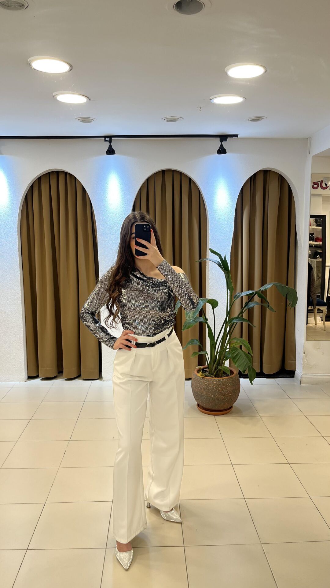 GÜMÜŞ PARLAK BLUZ