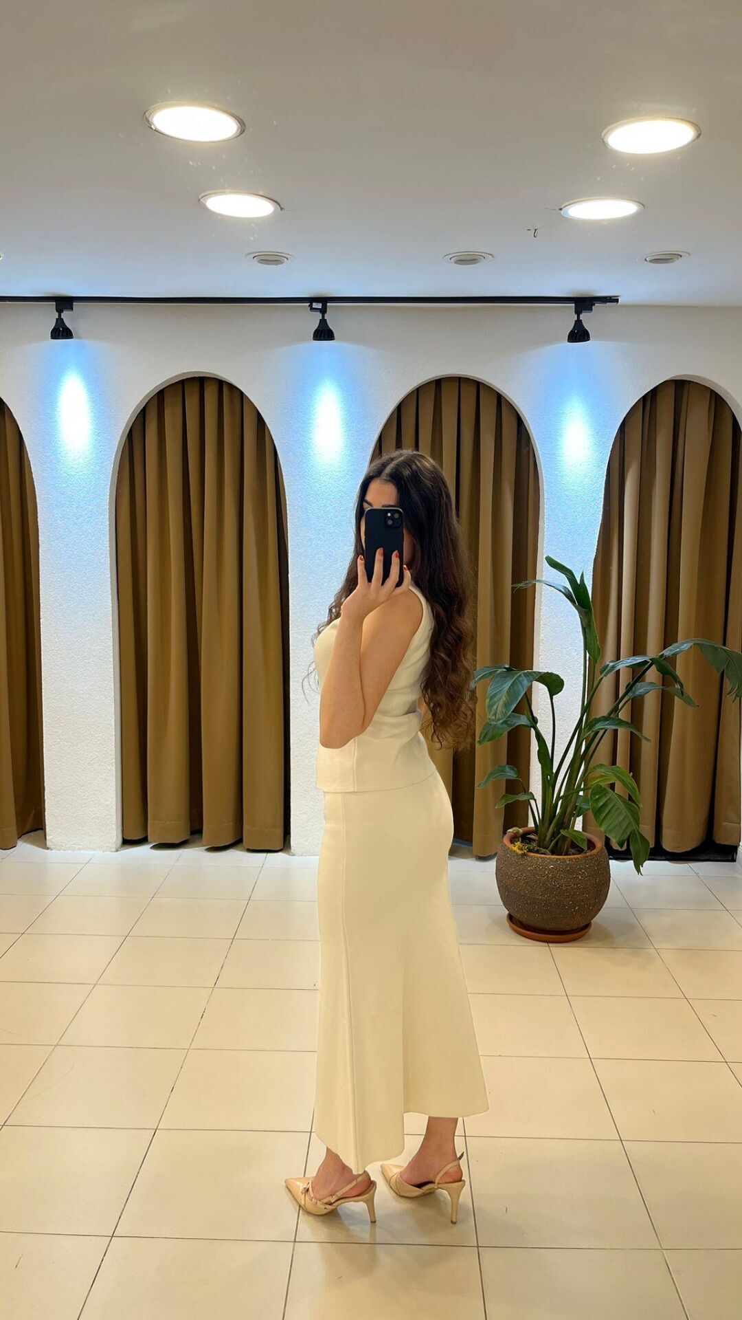 EKRU YELEKLİ DÜĞME DETAYLI UZUN TRİKO ETEK TAKIM