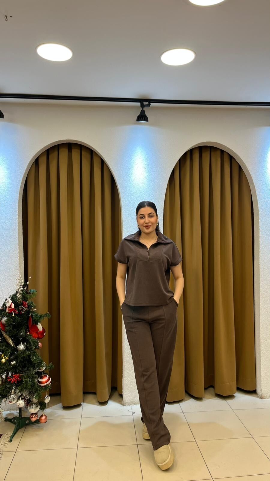 KAHVERENGİ KISA KOLLU EŞOFMAN TAKIMI