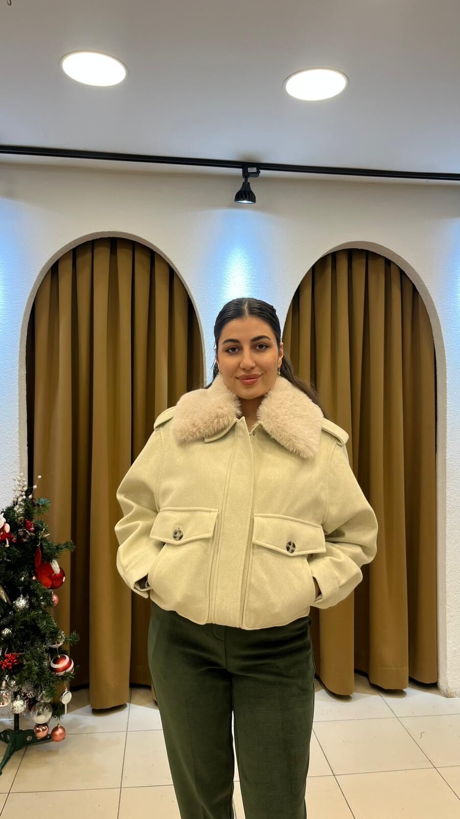 PELUŞ KREM KISA KAŞE