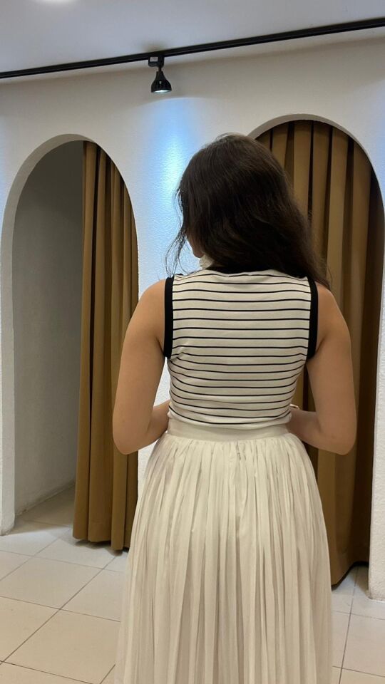 SİYAH BEYAZ ÇİZGİLİ TRİKO ASKILI ATLET