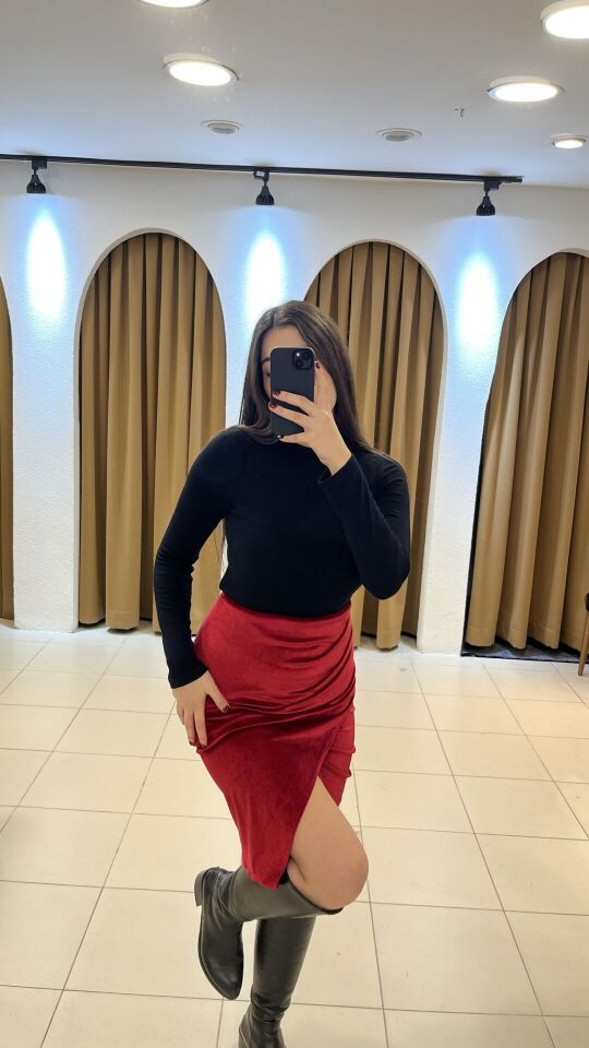 KIRMIZI KADİFE ETEK L