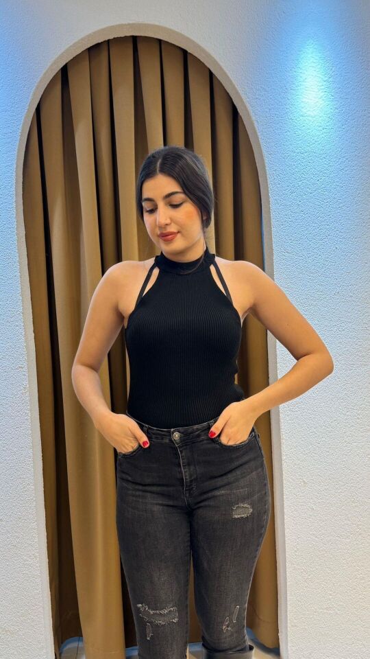 SİYAH MİNİ  TRİKO CROP