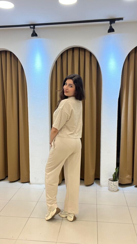 TAŞ RENGİ TAŞLI EŞOFMAN TAKIM