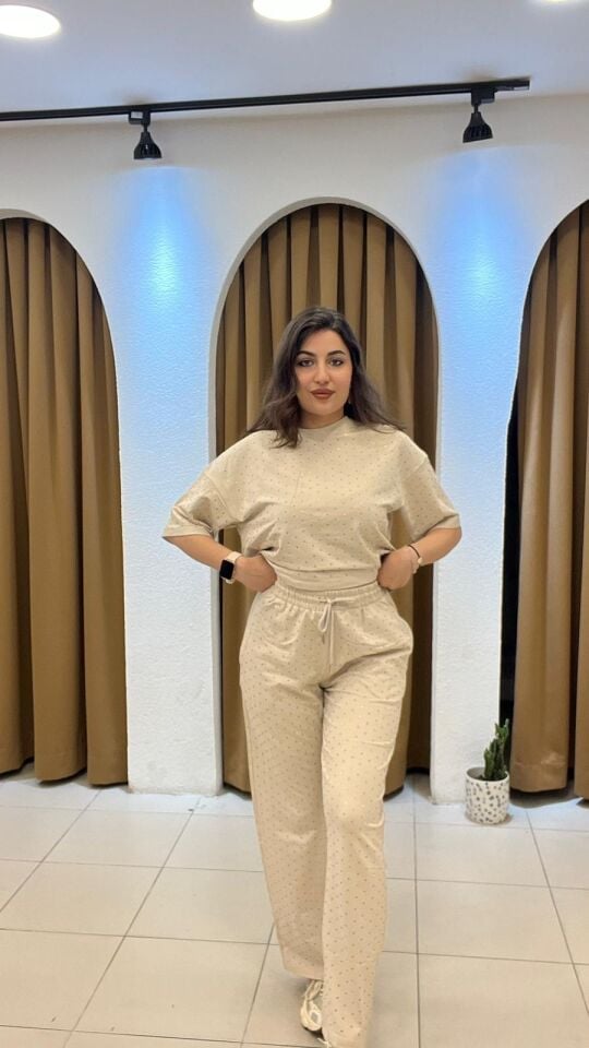 TAŞ RENGİ TAŞLI EŞOFMAN TAKIM